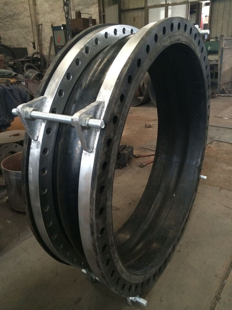 橡膠膨脹節(jié)